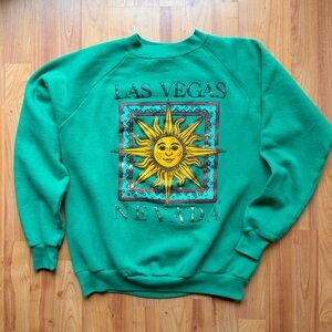 VINTAGE Las Vegas Puffy Graphic Crewneck Sweatshirt
